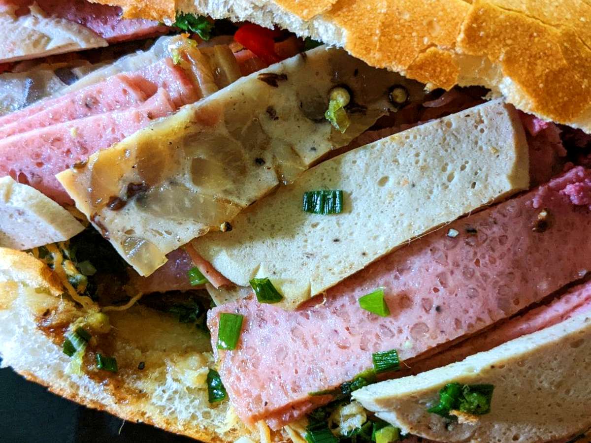 Banh Mi Saigon - Banh Mi Close up 2