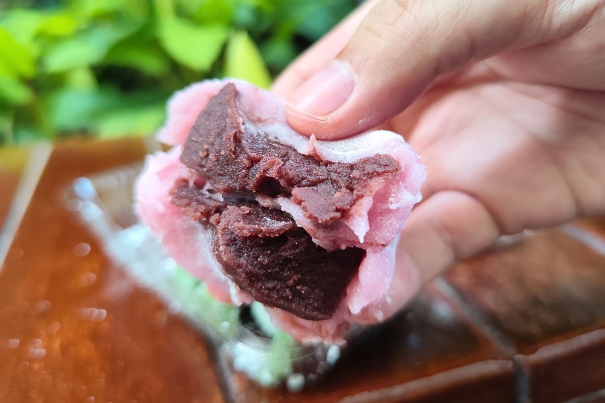 Hanami Matsuri - Red Bean Mochi Hanami Matsuri - Red Bean Mochi