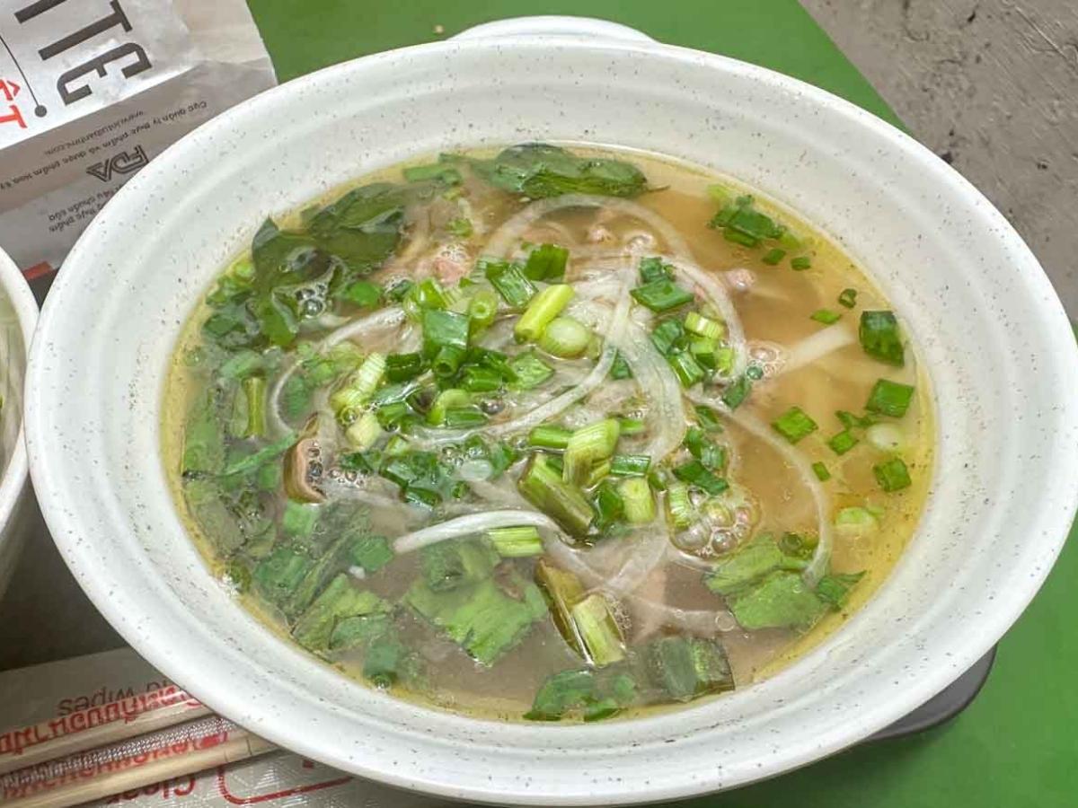 baguette huong viet - beef noodle pho