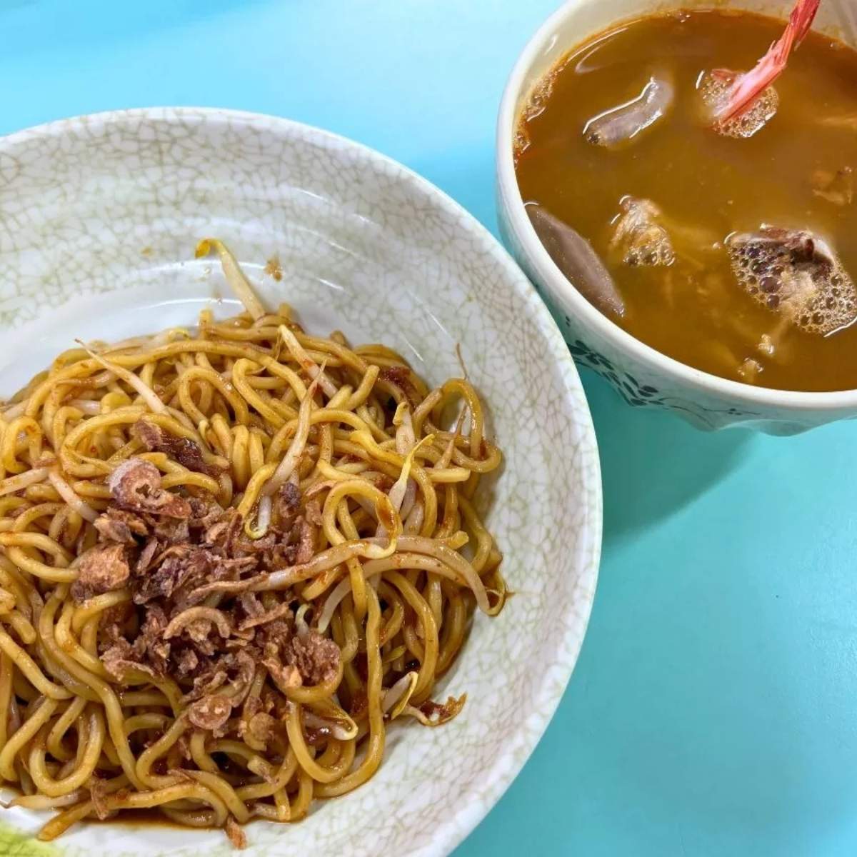 hong lim prawn noodles - feature image