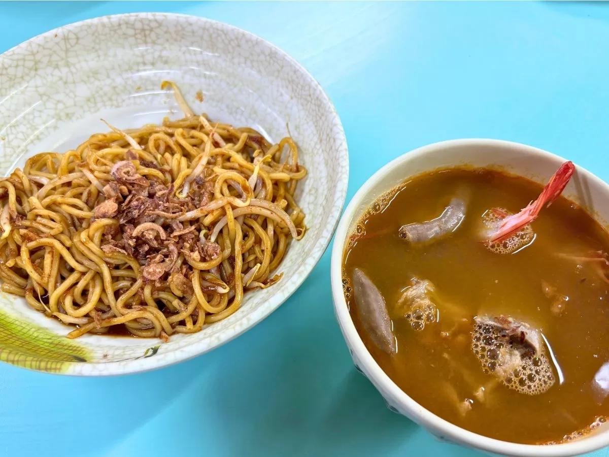 hong lim prawn noodles - overview of dish 1