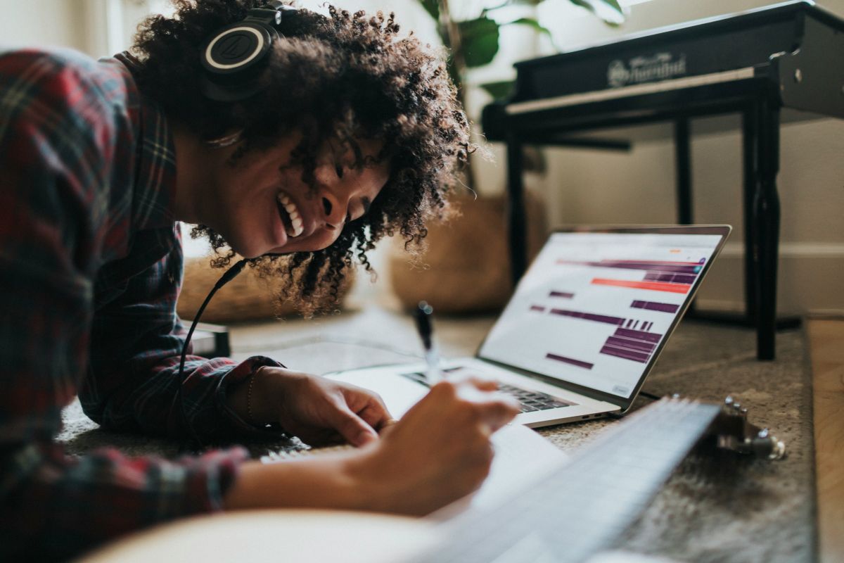 Best Free Hobbies - Listening to Music