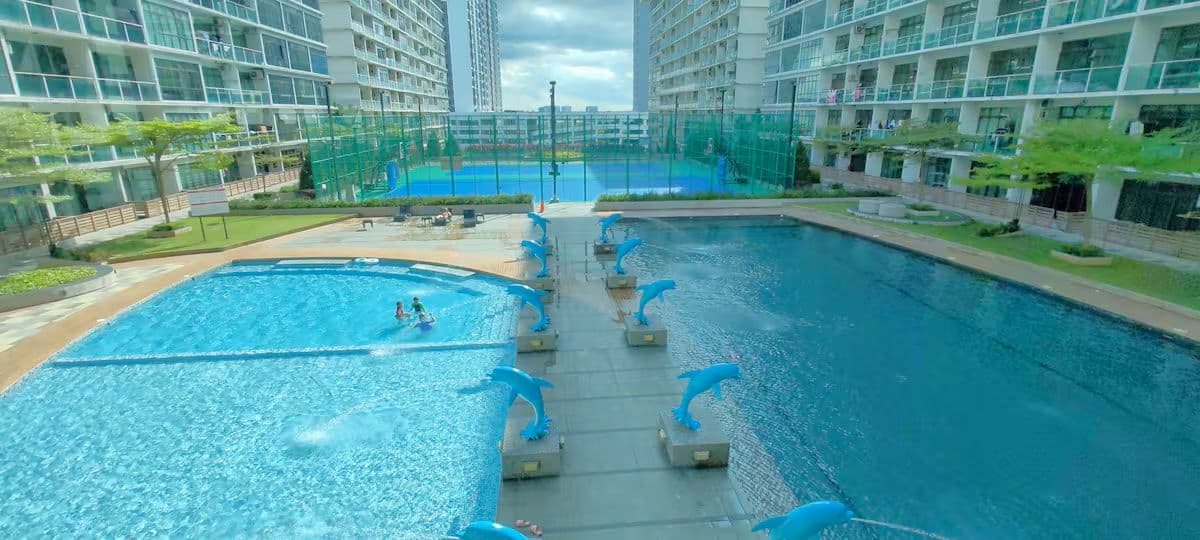 Best Airbnb Flat - Swimming Pool