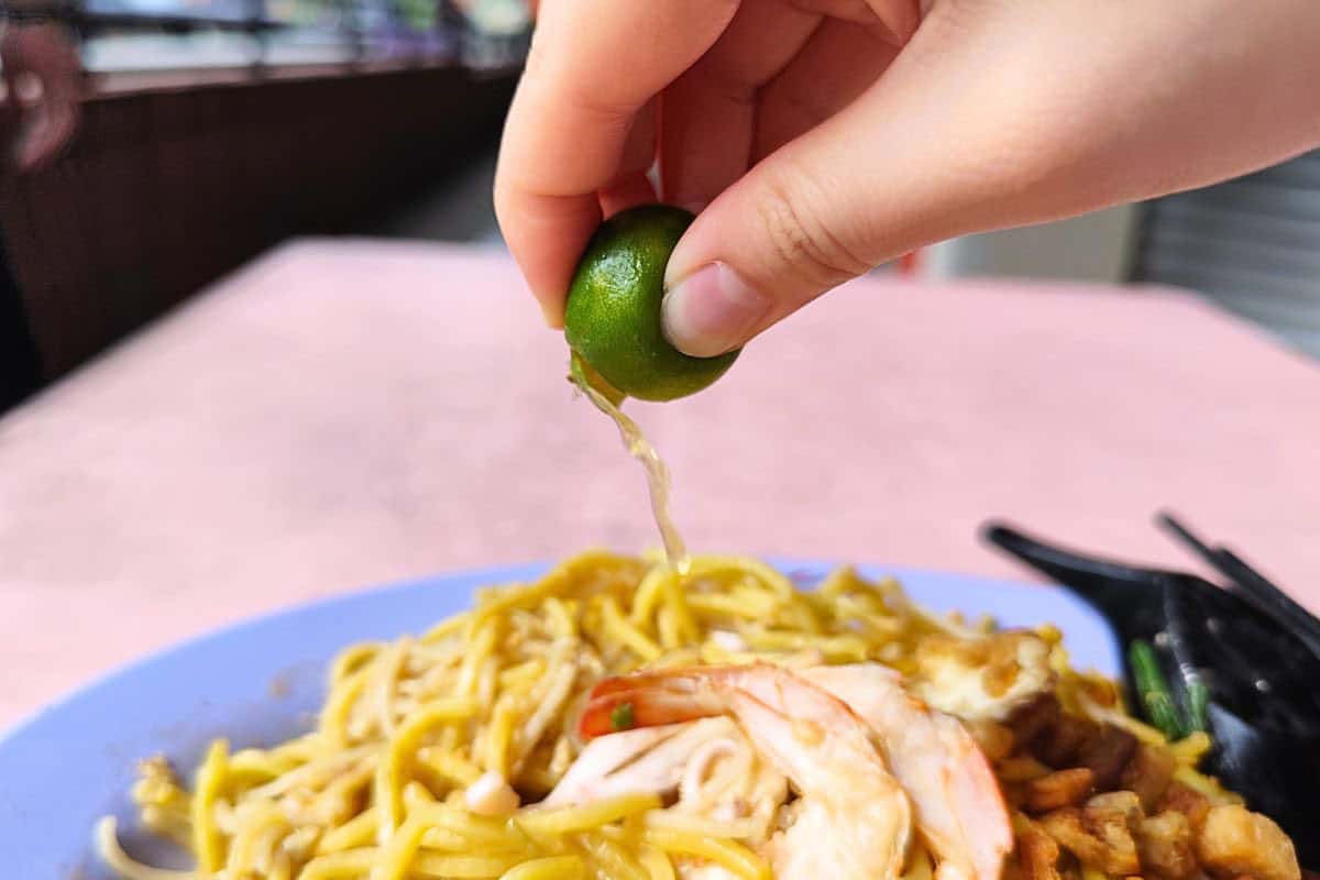 Ho Huat Fried Hokkien Prawn Mee - lime Ho Huat Fried Hokkien Prawn Mee - lime
