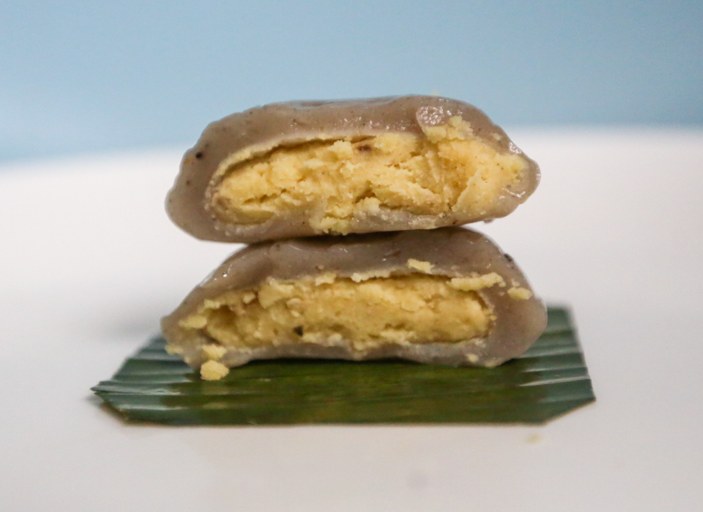 ji xiang confectionery - salted bean ang ku kueh