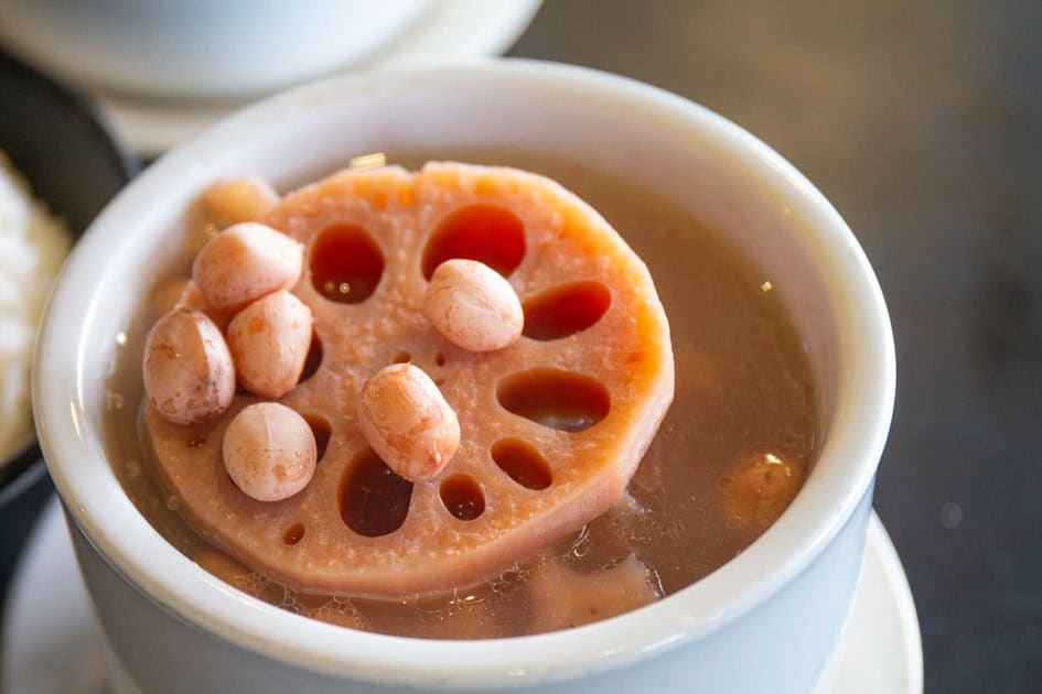 Ah Yi Lao Huo Tang - Lotus Root Peanut Pork Ribs Soup