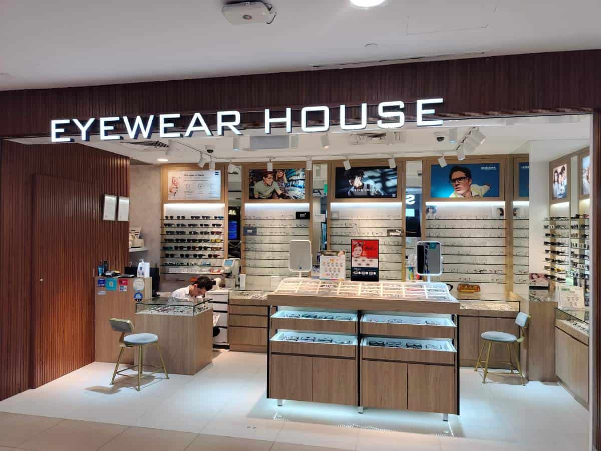 Junction 8 - Eyewear House Junction 8 - Eyewear House