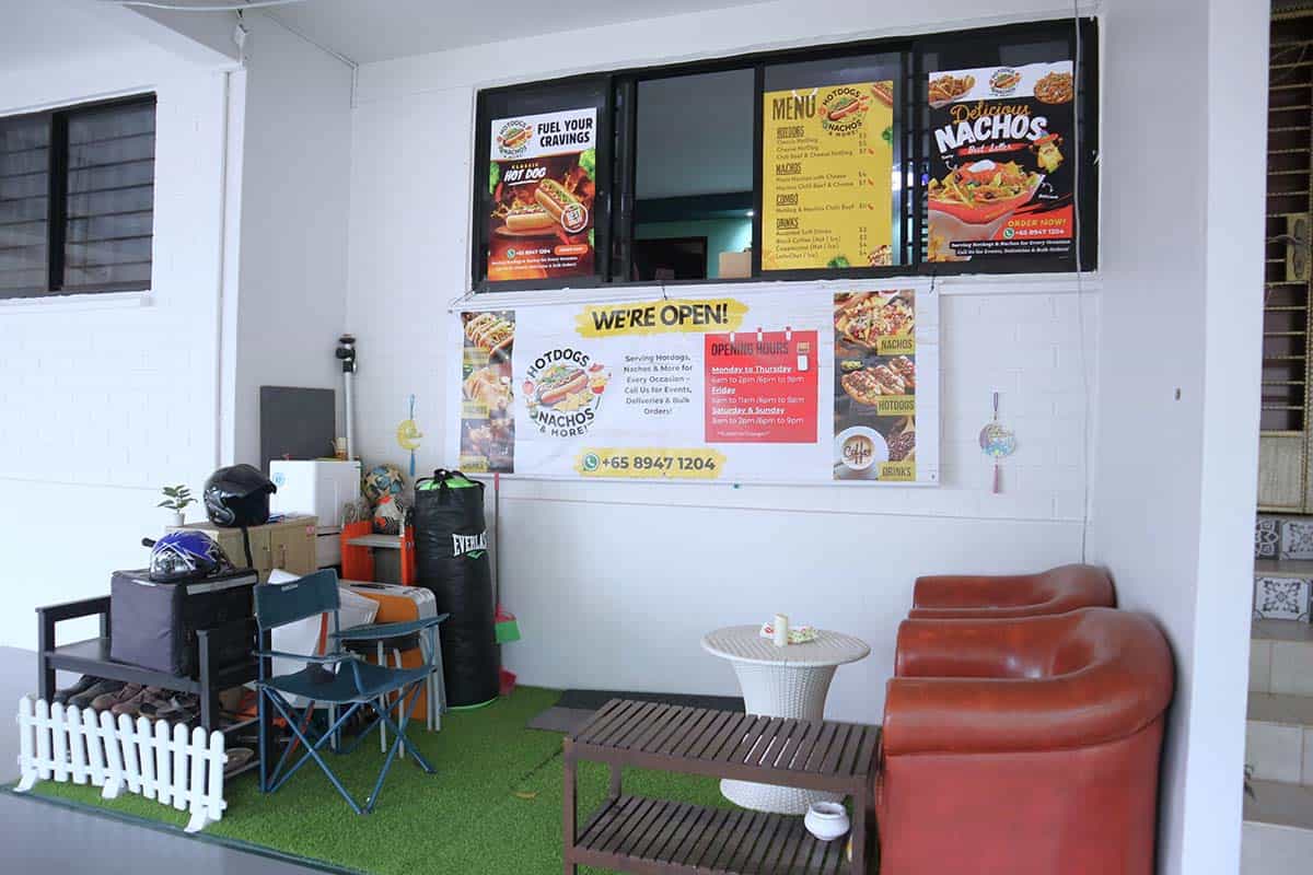 hotdog tampines - front setup
