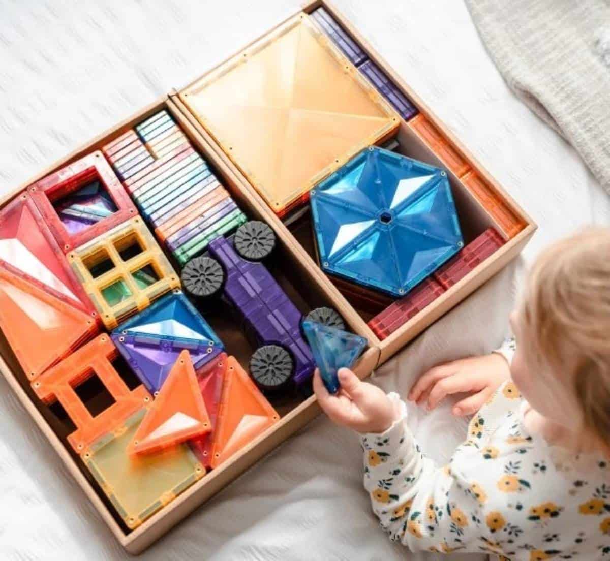 STEM & Montessori Toys - Connetix tiles