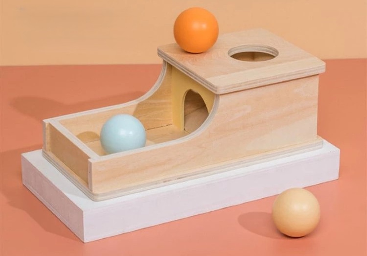 STEM & Montessori Toys - Object Permanence Box
