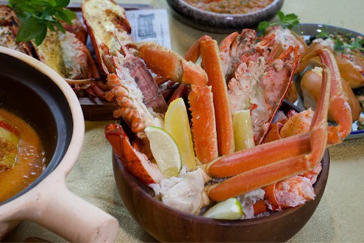 lobsterfest - lobster claws in bowl