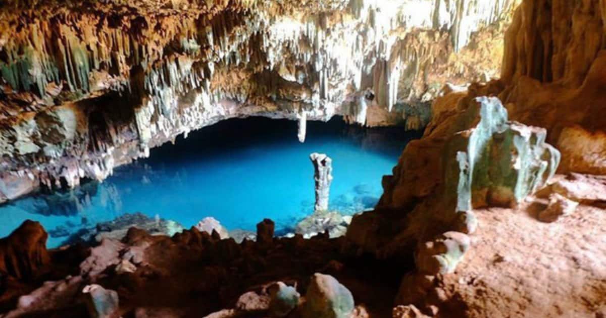labuanbajo5 labuanbajo - cave