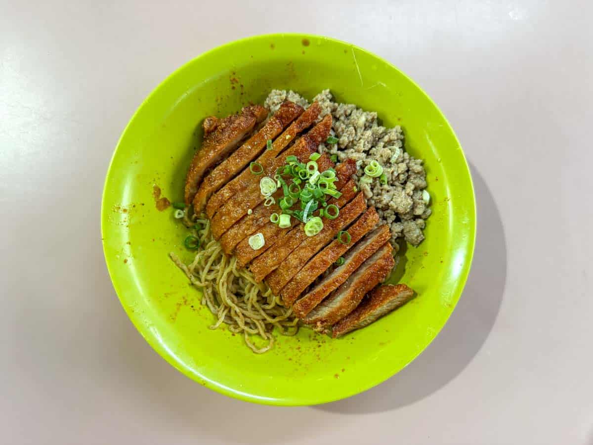 whampoa makan place - three bowls pork chop kolo mee