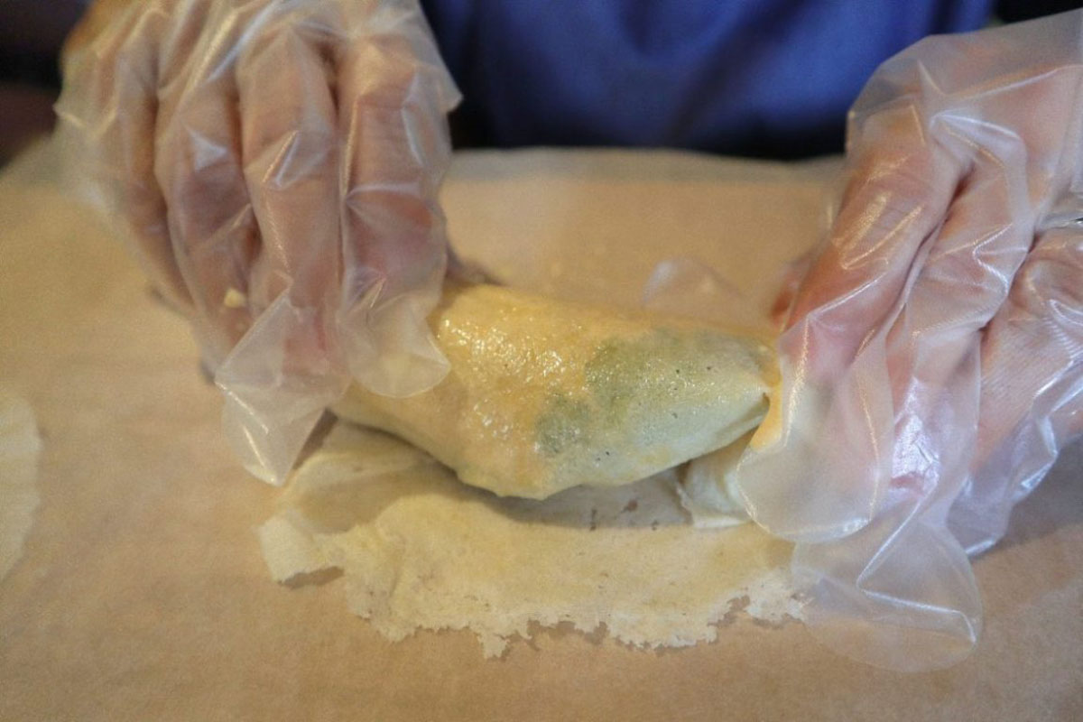 jyu gae - rolling spring roll
