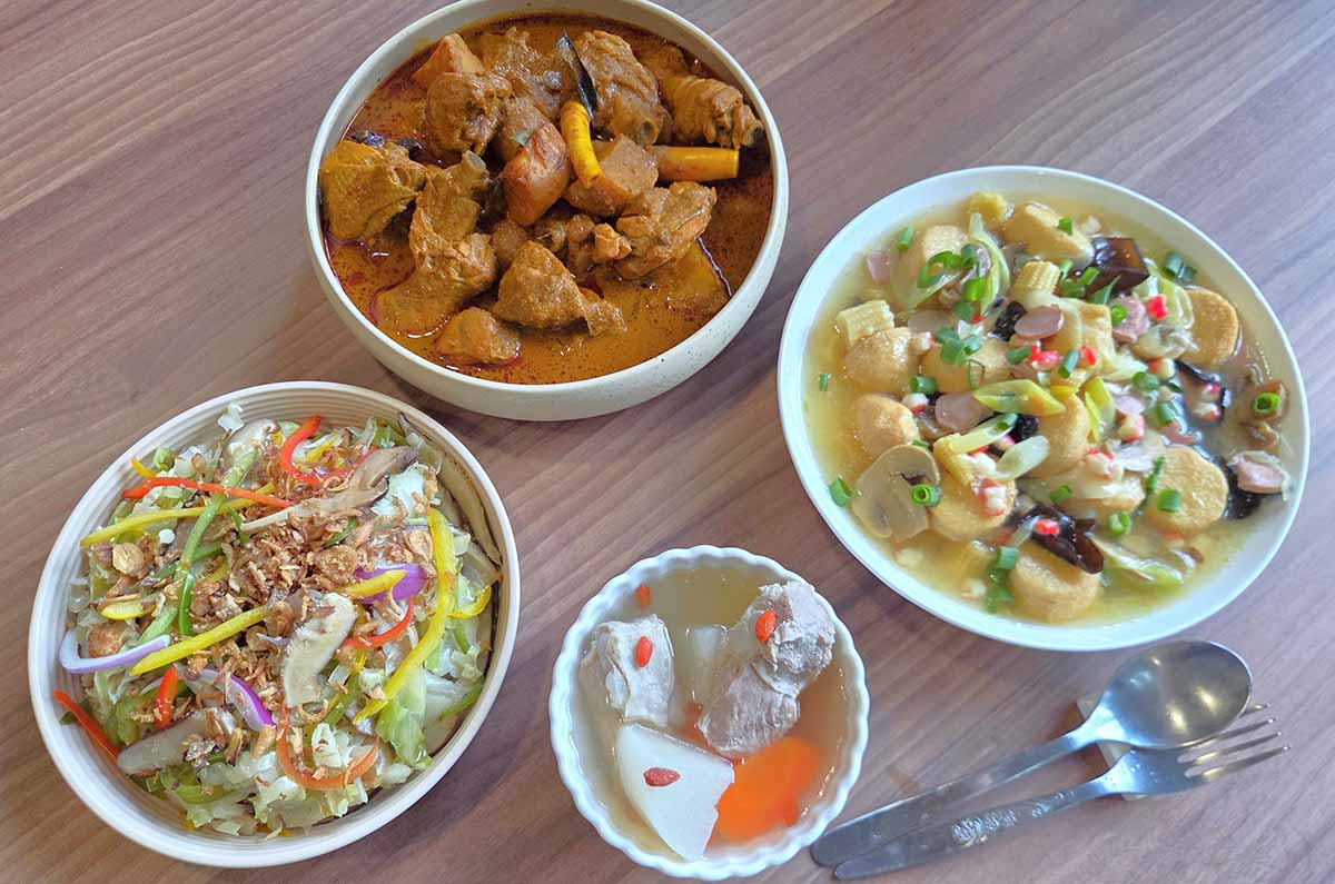 tingkat - select catering dishes