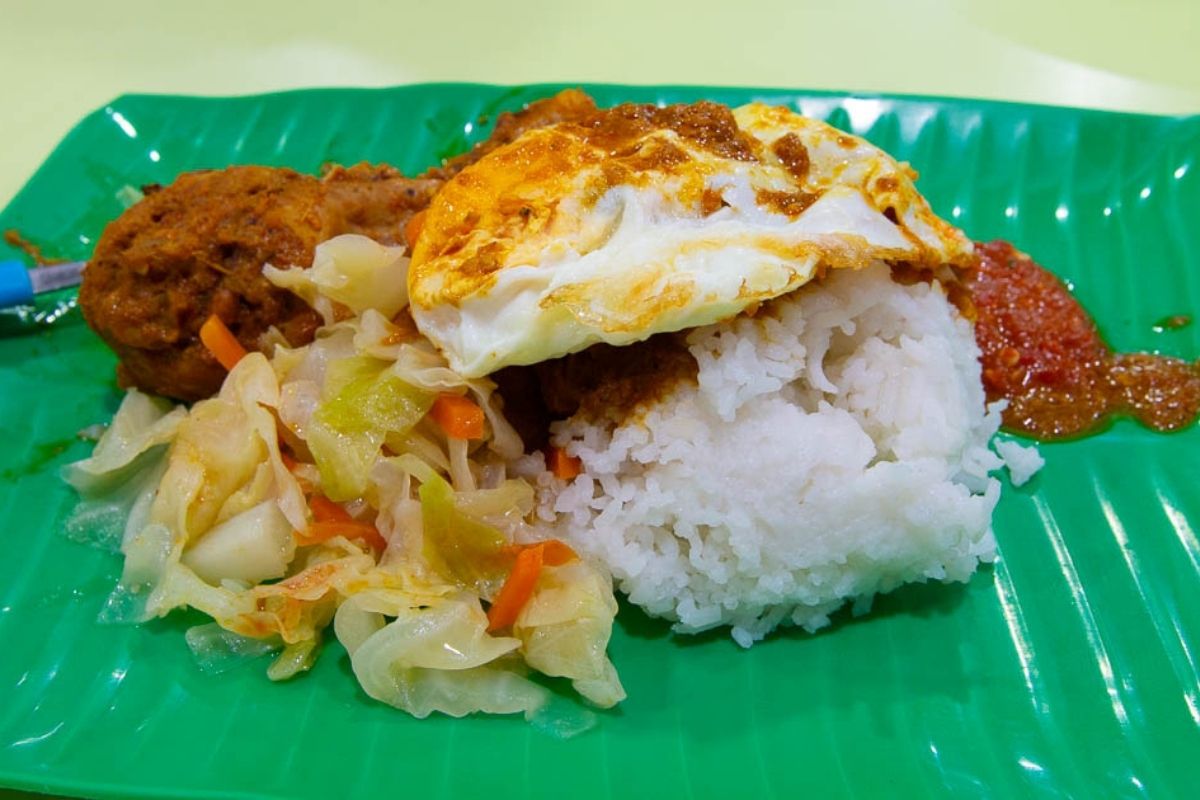 Indonesia Cuisine - Chicken Rendang Set