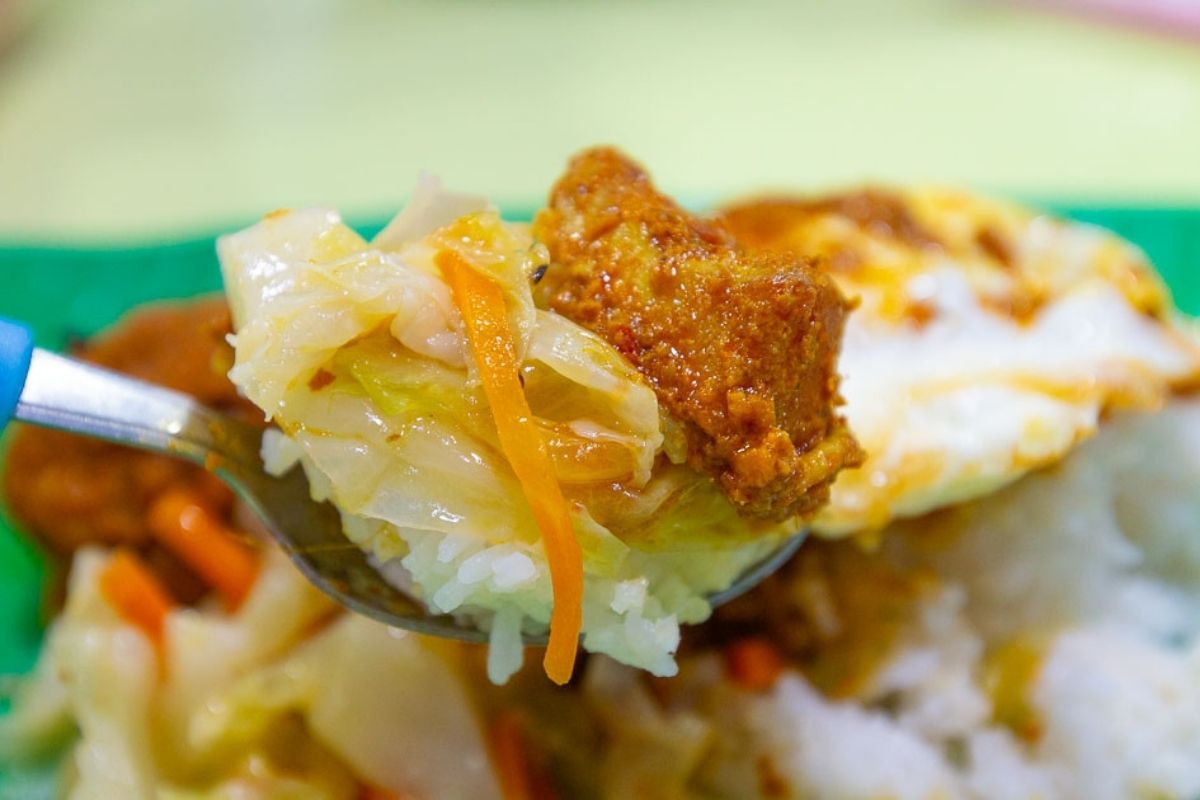 Indonesia Cuisine - Chicken Rendang Set 3