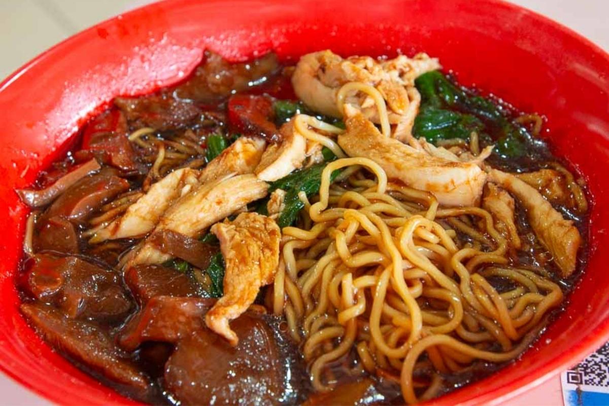 Xing Ji Wanton Mee - Shredded Chicken Noodle
