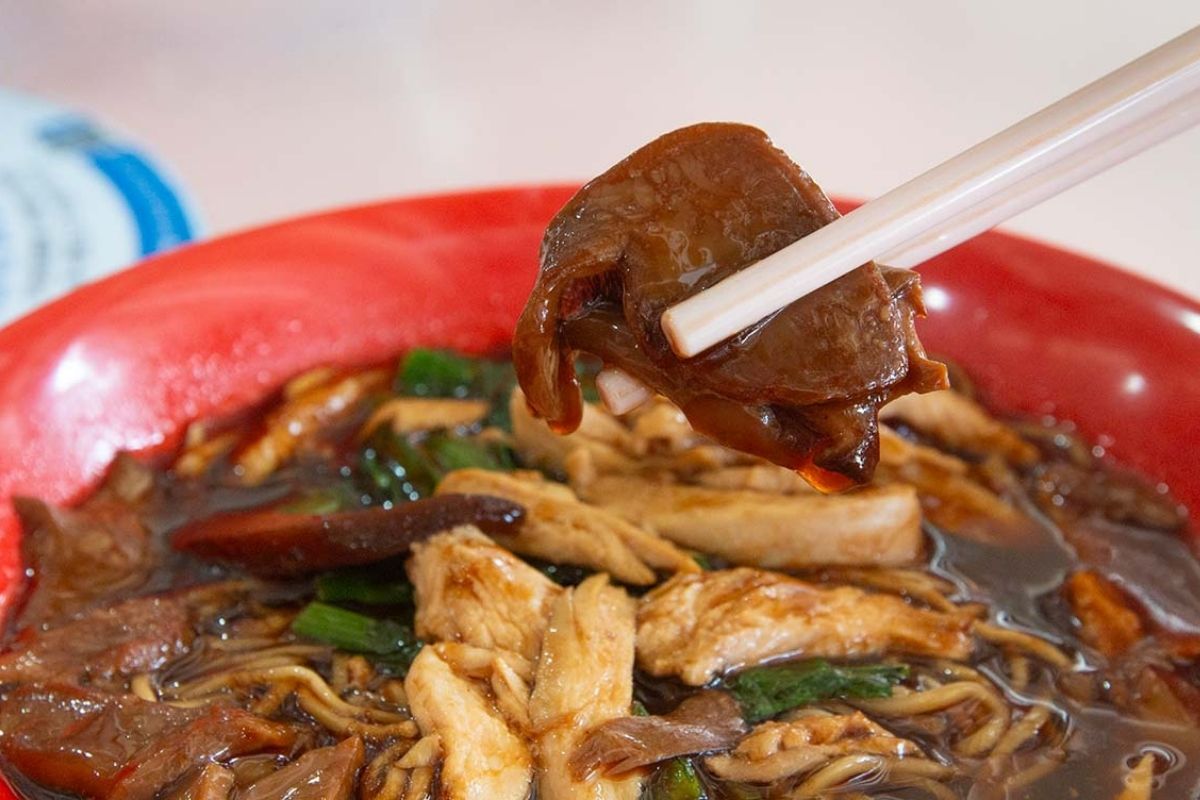 Xing Ji Wanton Mee - Shredded Chicken Noodle 3
