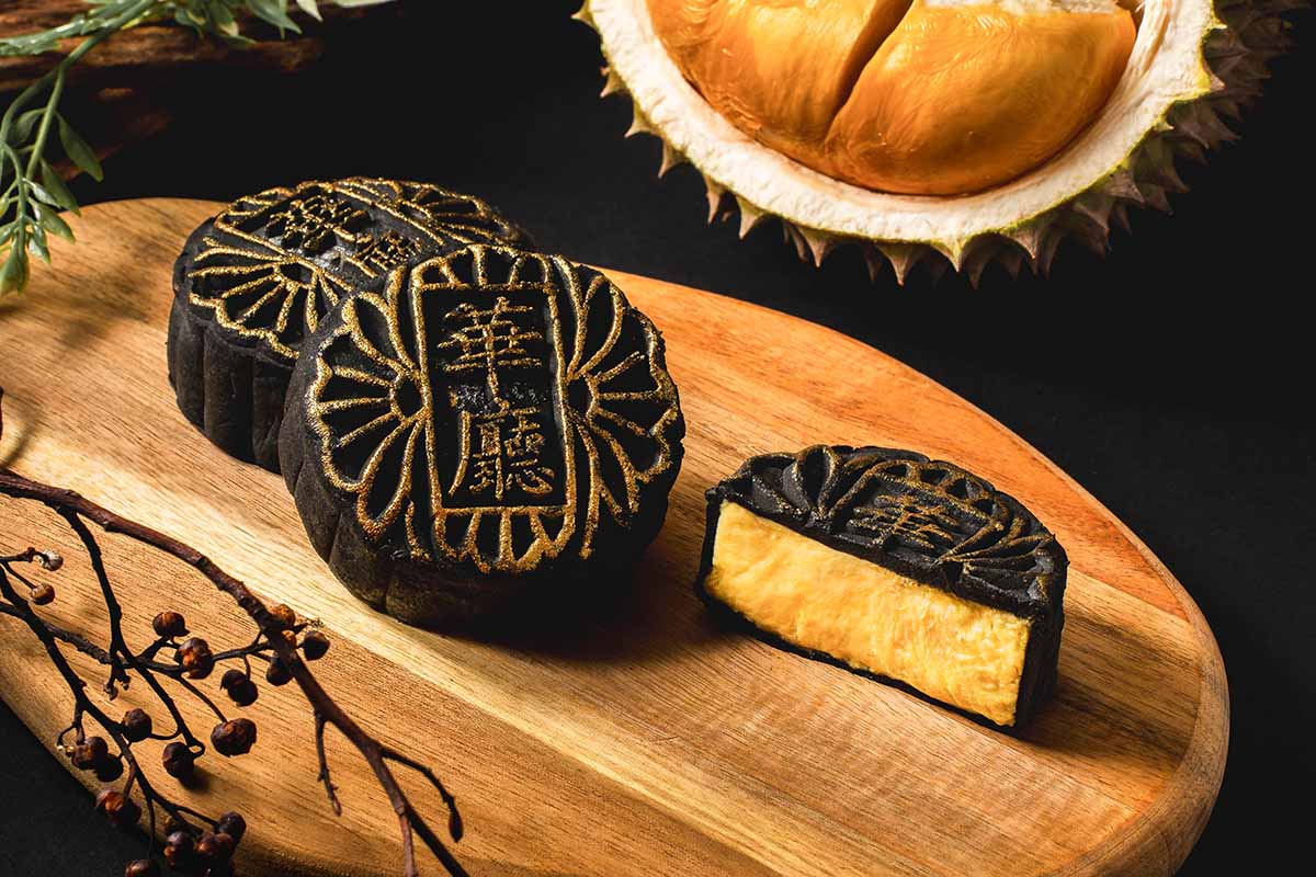 mooncake 2025 - durian snow skin
