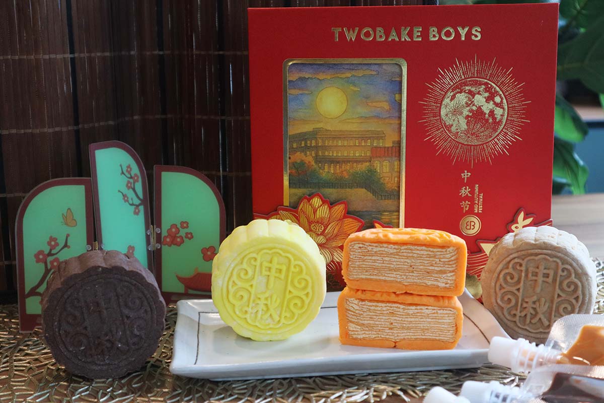 mooncake 2025 - two bake boys moon crepe