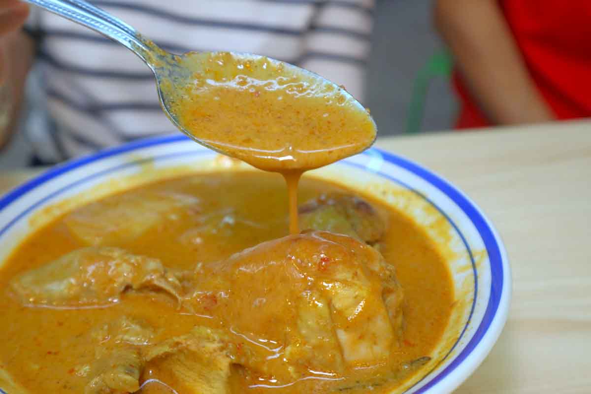 Chef Lai's Cafe - curry chicken rice gravy
