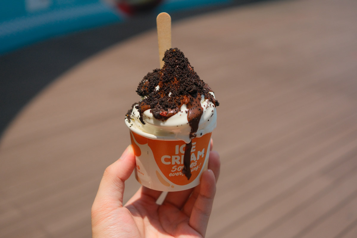 SG60 Food Truck Park - Rollney Kurtos Kunafa ice cream