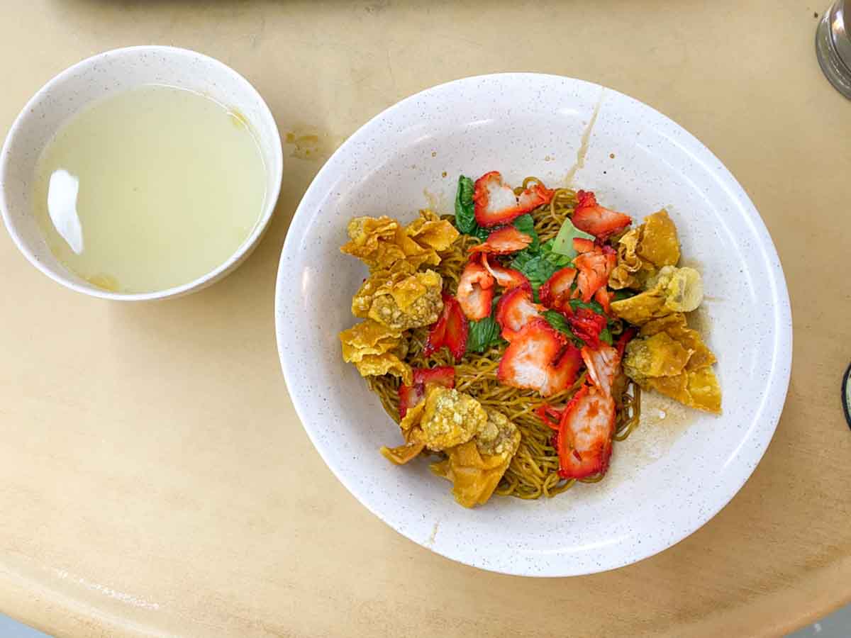 sen gen wanton mee - fried wanton noodle