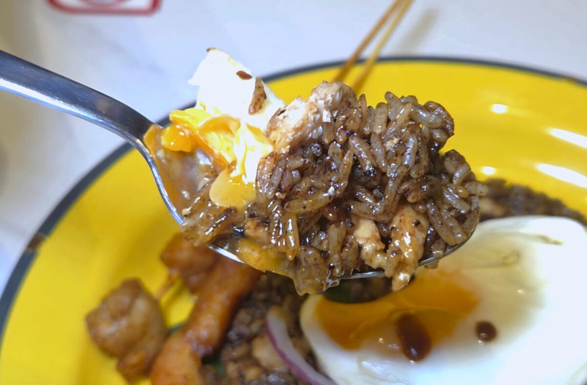 tombok tombok - rice closeup
