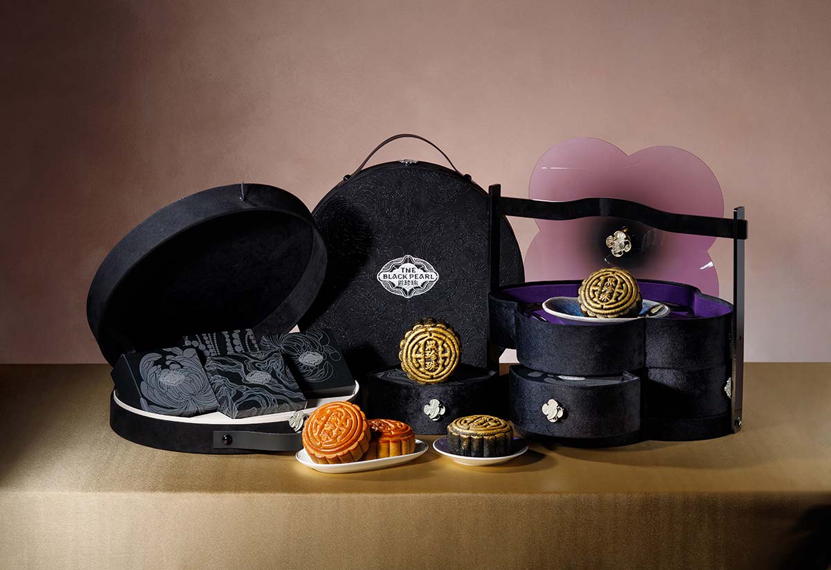 mooncake 2025 - the black pearl luxe limited edition