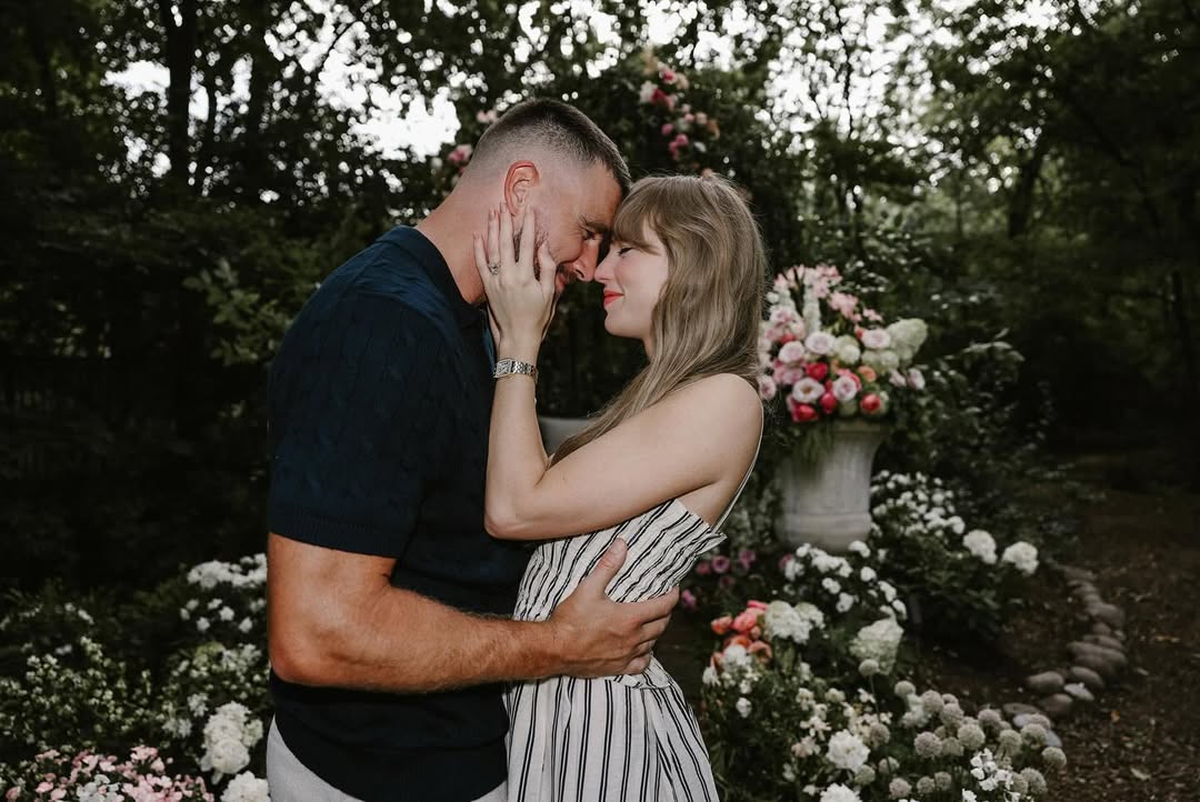 taylor swift engagement - travis & taylor