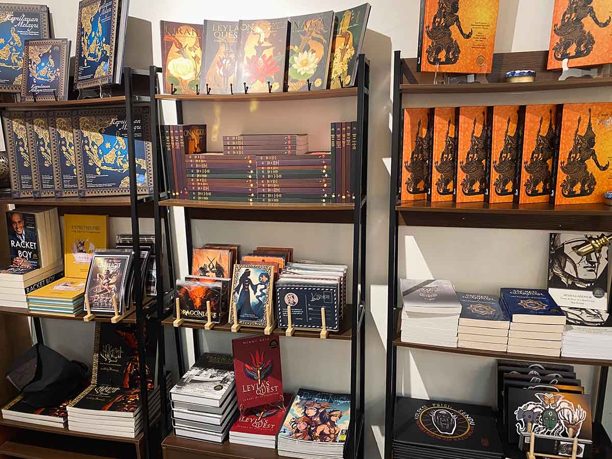 Hikayat Fandom - Folklore books