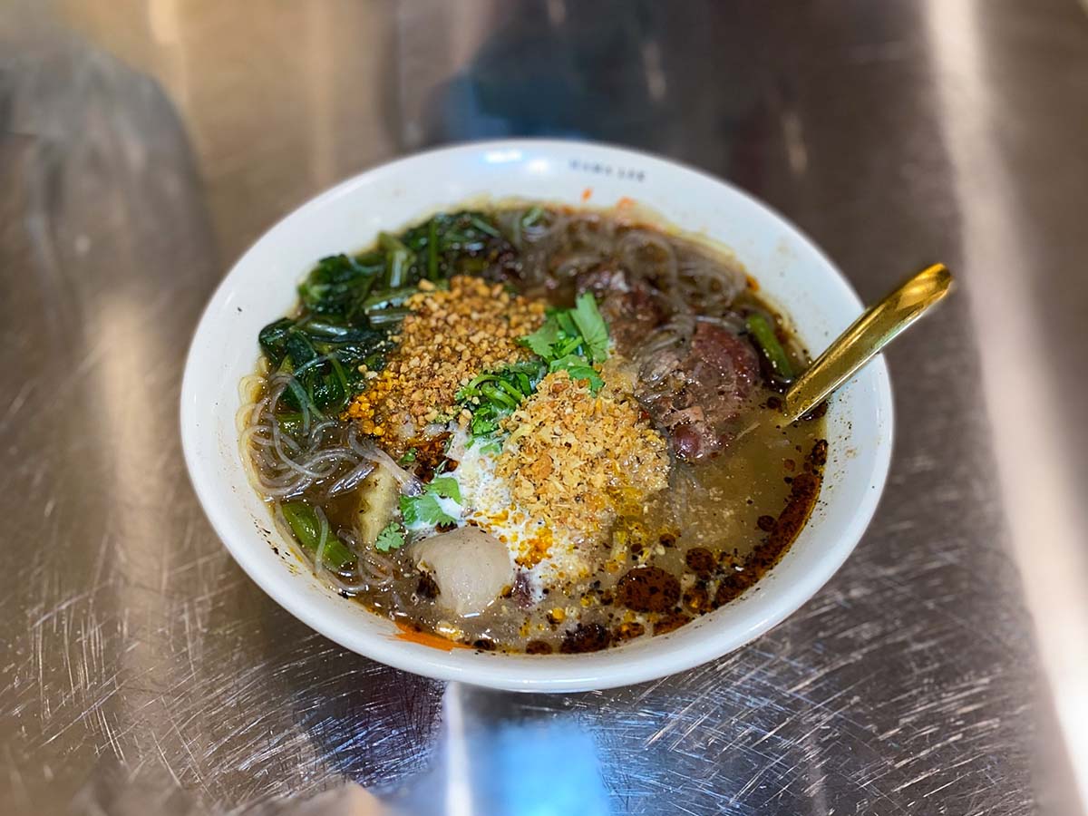 Mama Lek - Isaan-style tomyum noodles