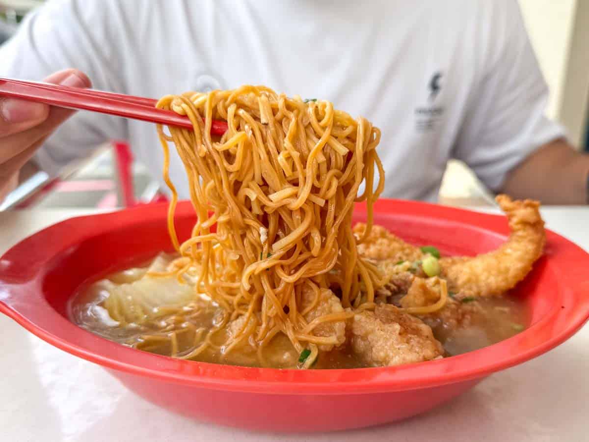 lu jia fish soup - yee mian