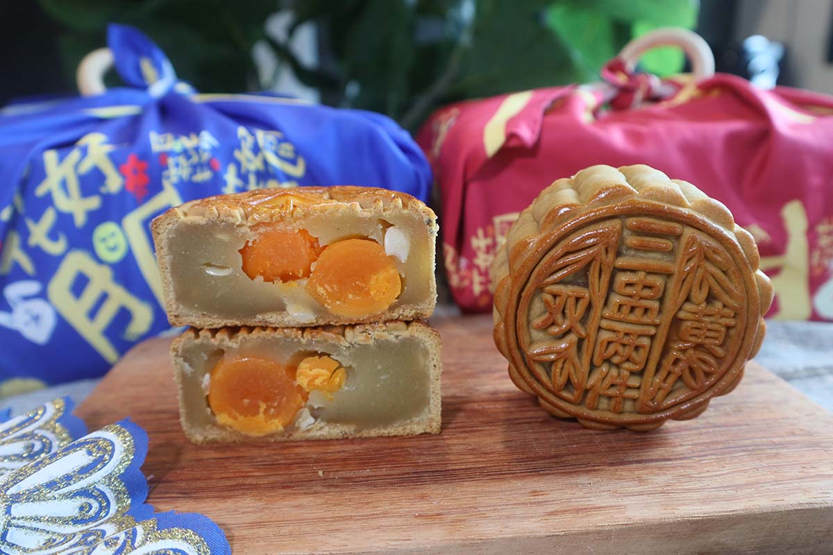mooncake 2025 - soup restaurant cross section