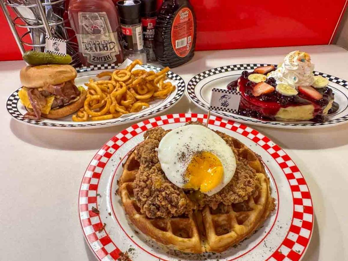 Joji's Diner - dishes