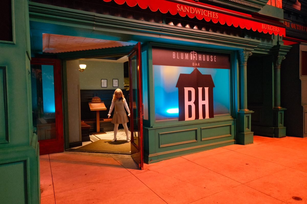 Halloween Horror Nights 2025 - Blumhouse Bar