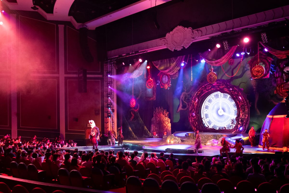 Halloween Horror Nights 2025 - Once Upon a Time to Die