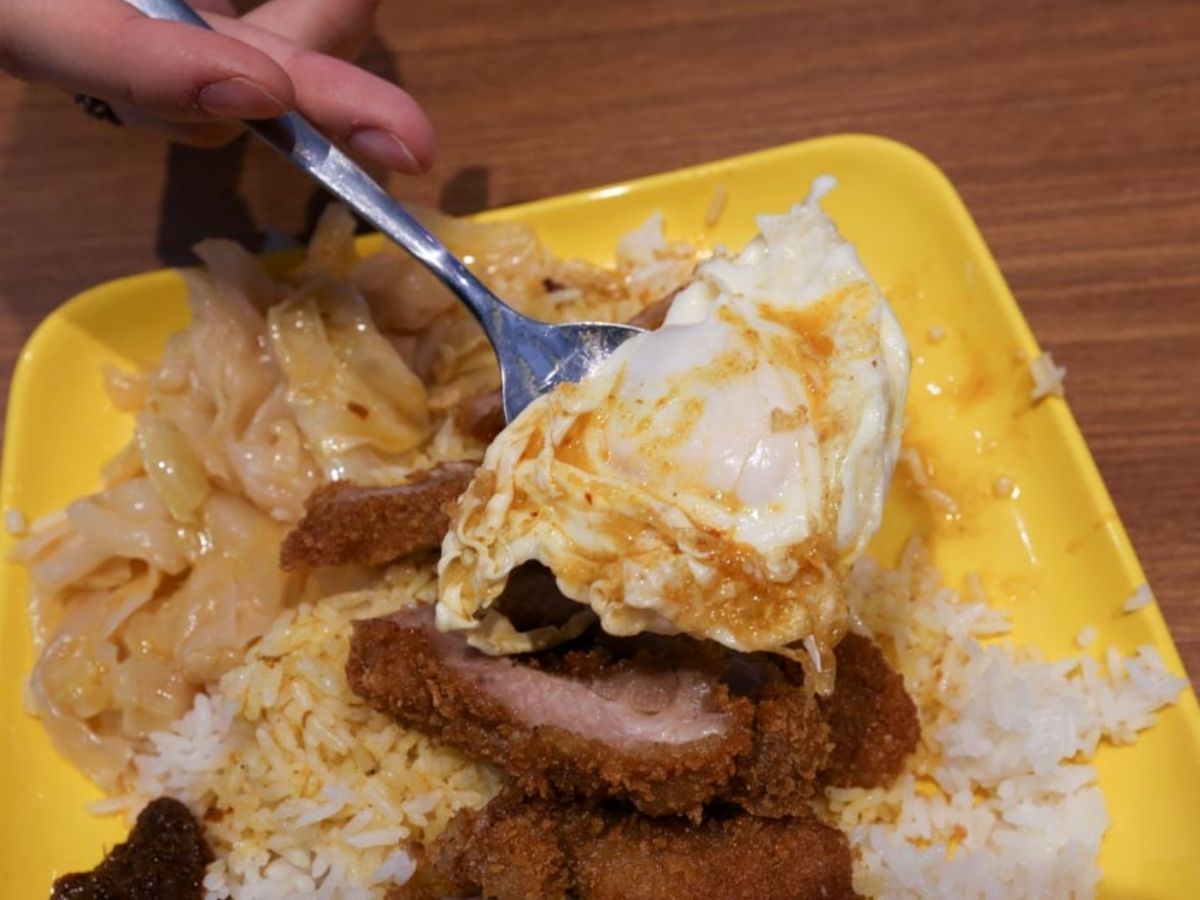Hock Gooi Hainanese Curry Rice - egg