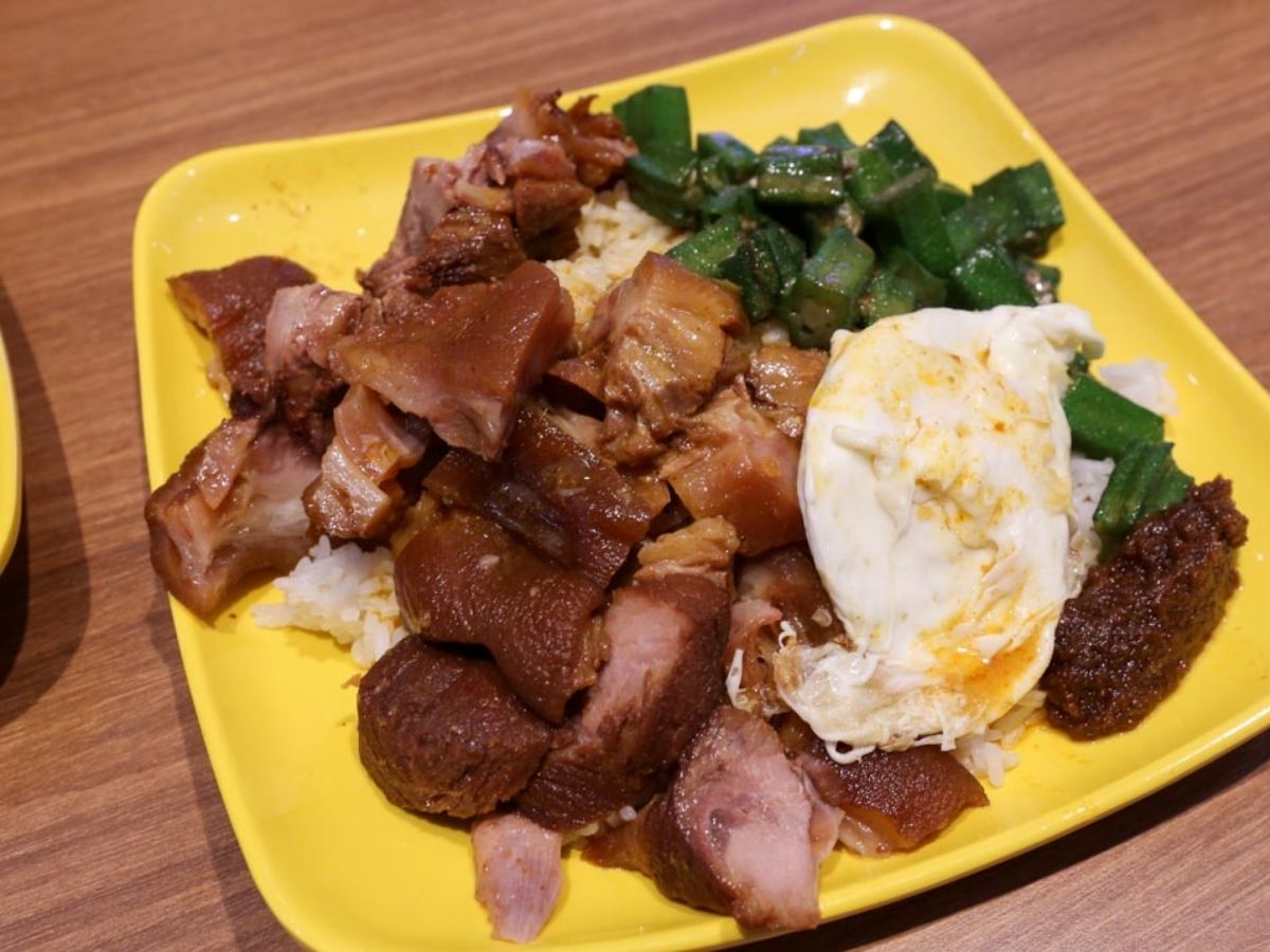 Hock Gooi Hainanese Curry Rice - braised pork set