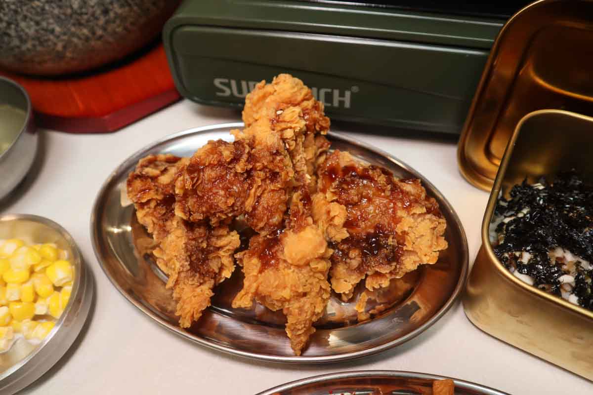 kimchi mama - boneless chikin