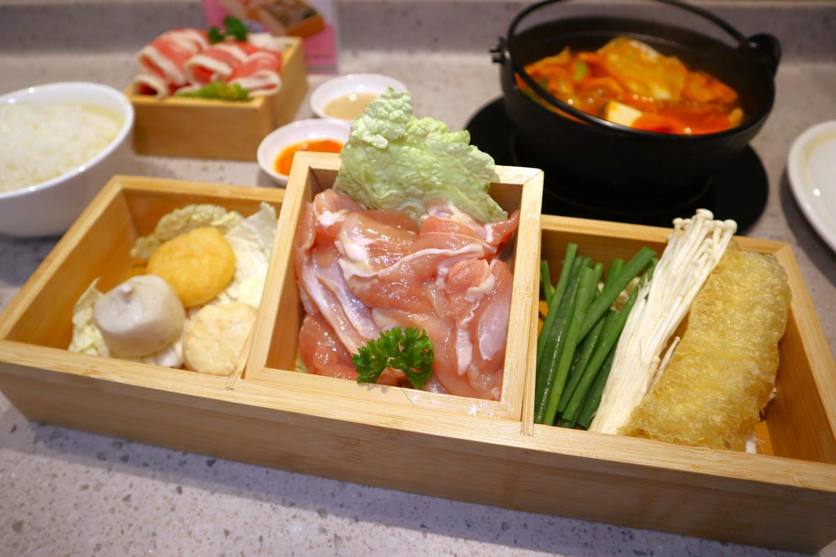 chicken set