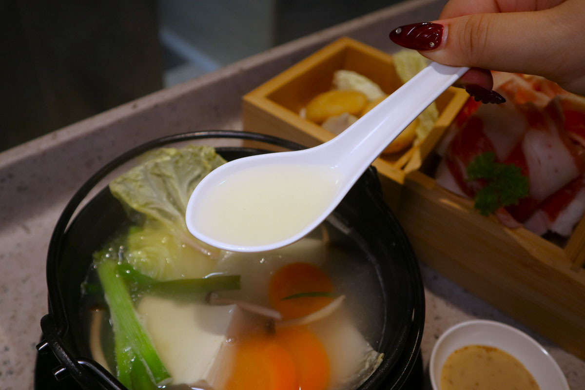 shabu bar - broth