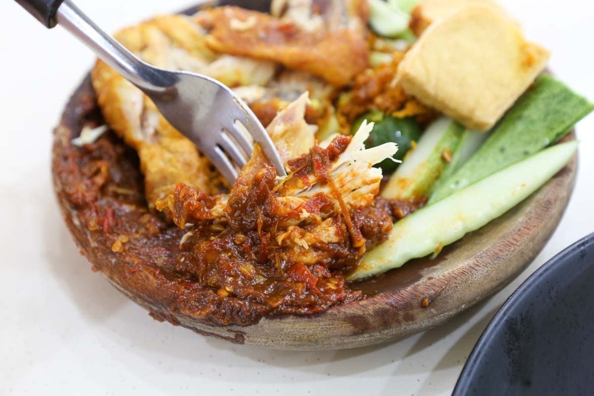 pondol timur - chicken w sambal