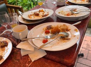 ONZ! Buffet worth it? - uncleaned plates and cups