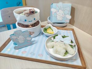 Wong Fu Fu Cinnamoroll - taiwan-style steamed herbal chicken soup with shiitake mushroom