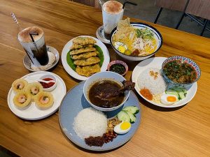 Limapulo Limapulo Terrace: Michelin Guide-listed Nyonya laksa, nasi lemak ayam ...