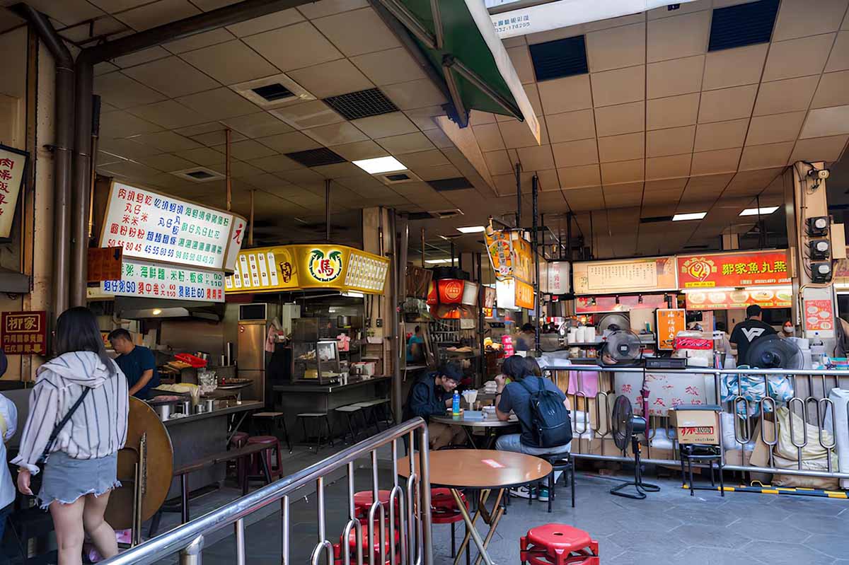 Pet-friendly Food Court Drama - Food court