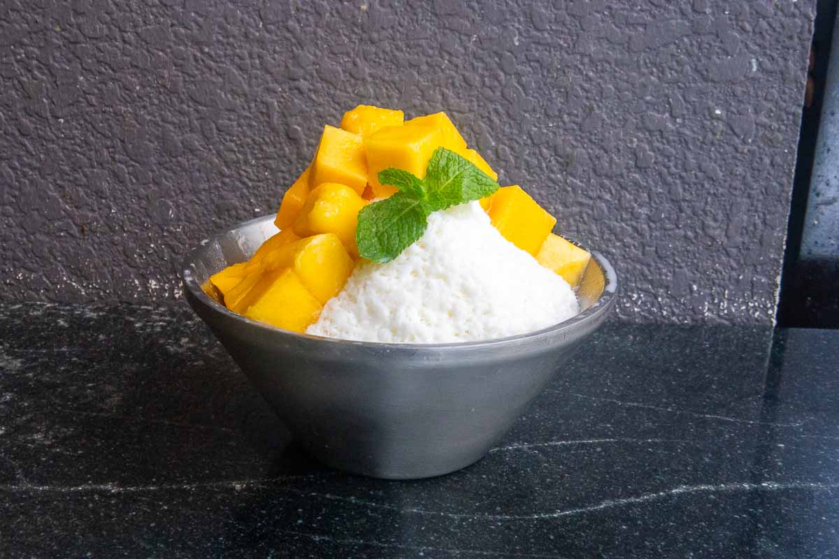 hanjip korean grill house - mango bingsu