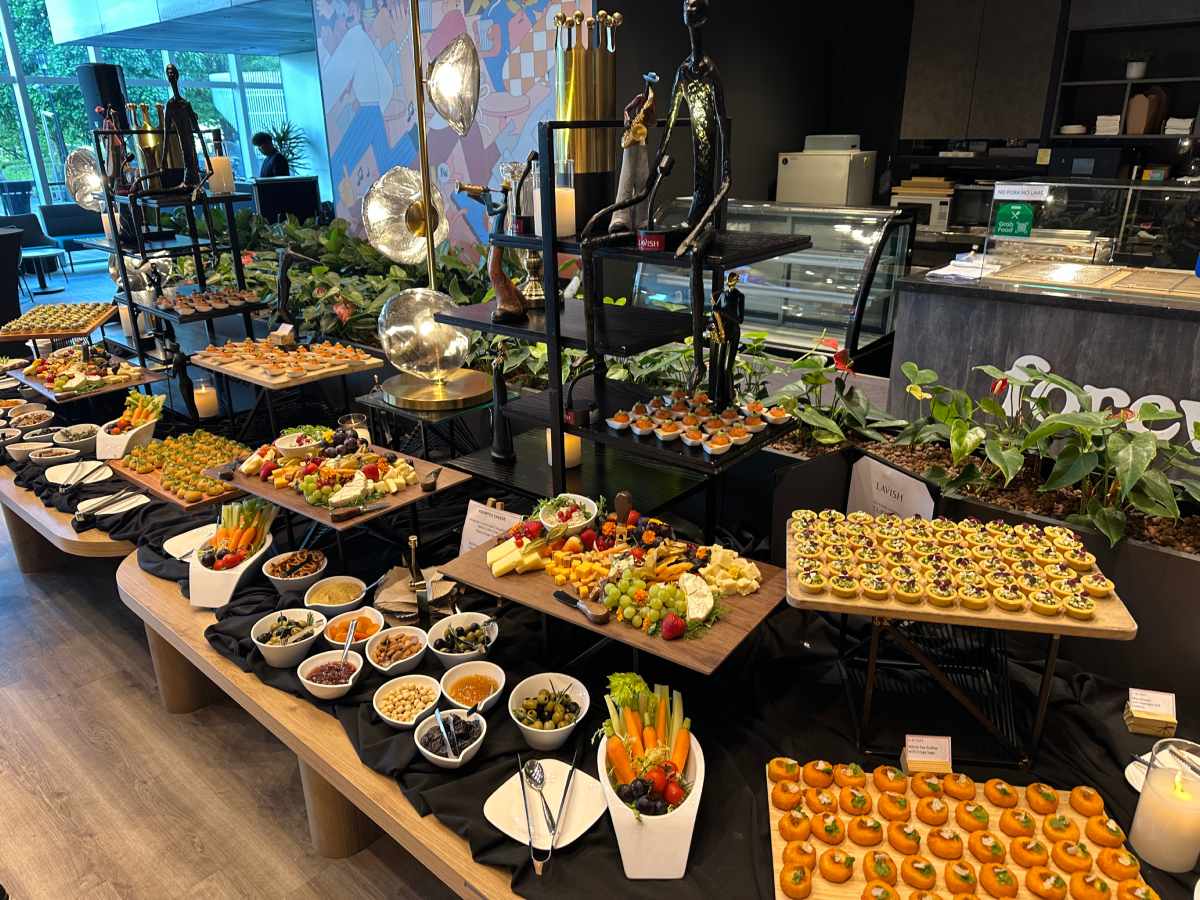 best catering - canapes setup